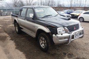 Mitsubishi L200 2.5TD 85kW stříbrno-černá