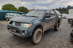 Mitsubishi L200 Triton 2.5DID 100kW zelený CZ