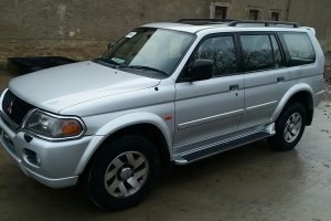 Mitsubishi Pajero Sport 3.0i 125kW stříbrné