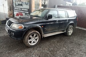 Mitsubishi Pajero Sport černé 2.5TD 85kW černé