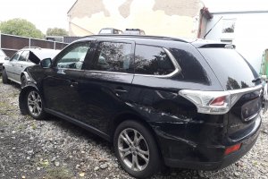 Mitsubishi Outlander III 2.2DID 110kW černé
