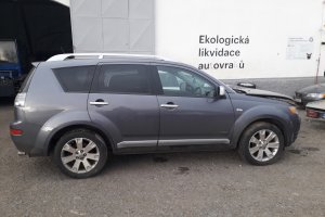 Mitsubishi Outlander II 2.2DID 115kW 4HN šedý