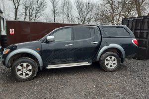 Mitsubishi L200 Triton 2.5DID 100kW černá