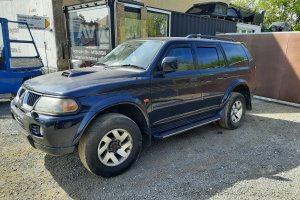 Mitsubishi Pajero Sport 85kW 2.5TD černý